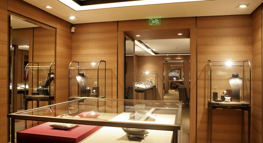 Cartier Shop in Roma : AMA GROUP